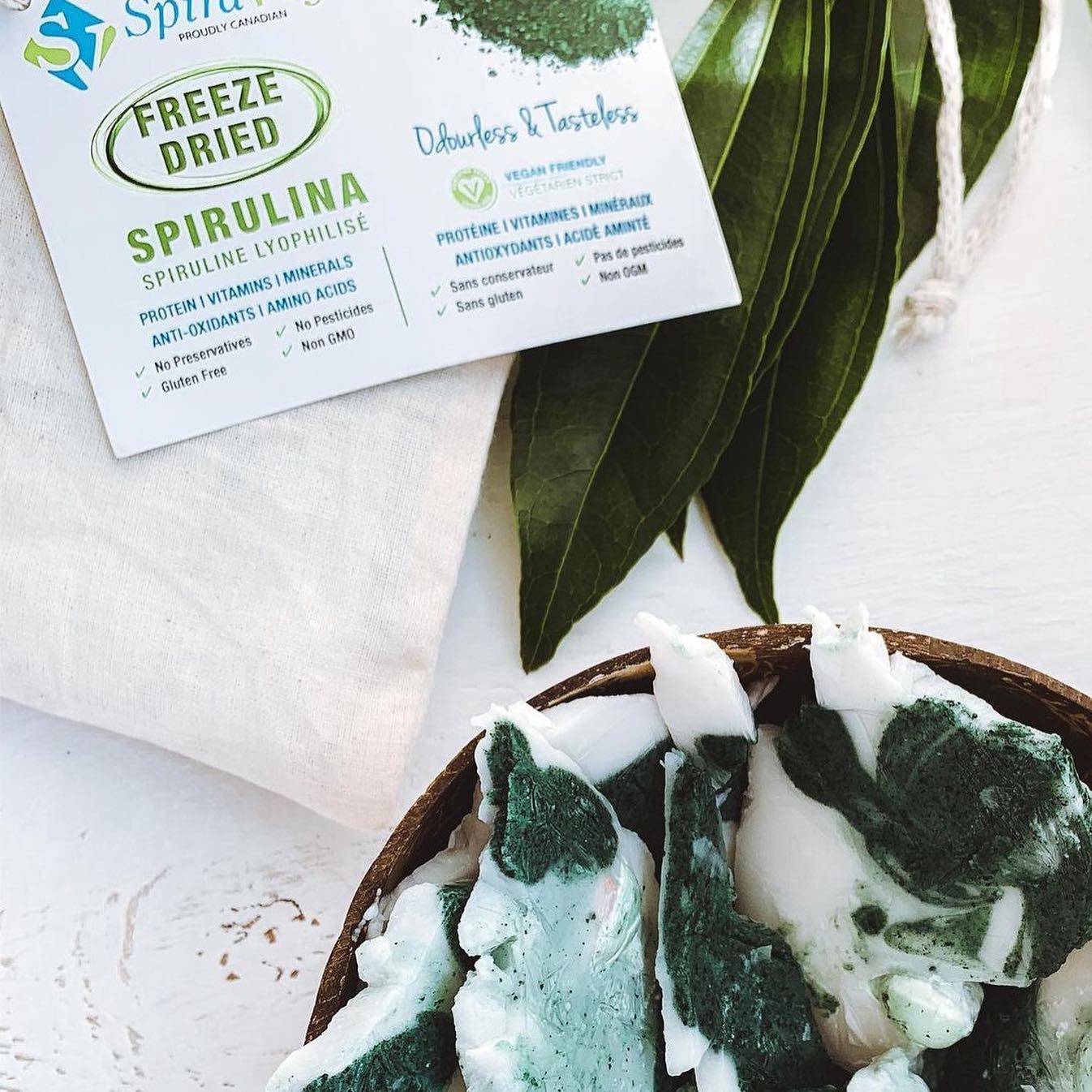 Mesmerizing Spirulina Yogurt Bark