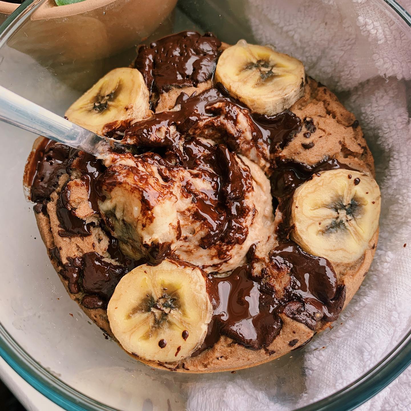 Delicious Chocolate Chip Banana Oats