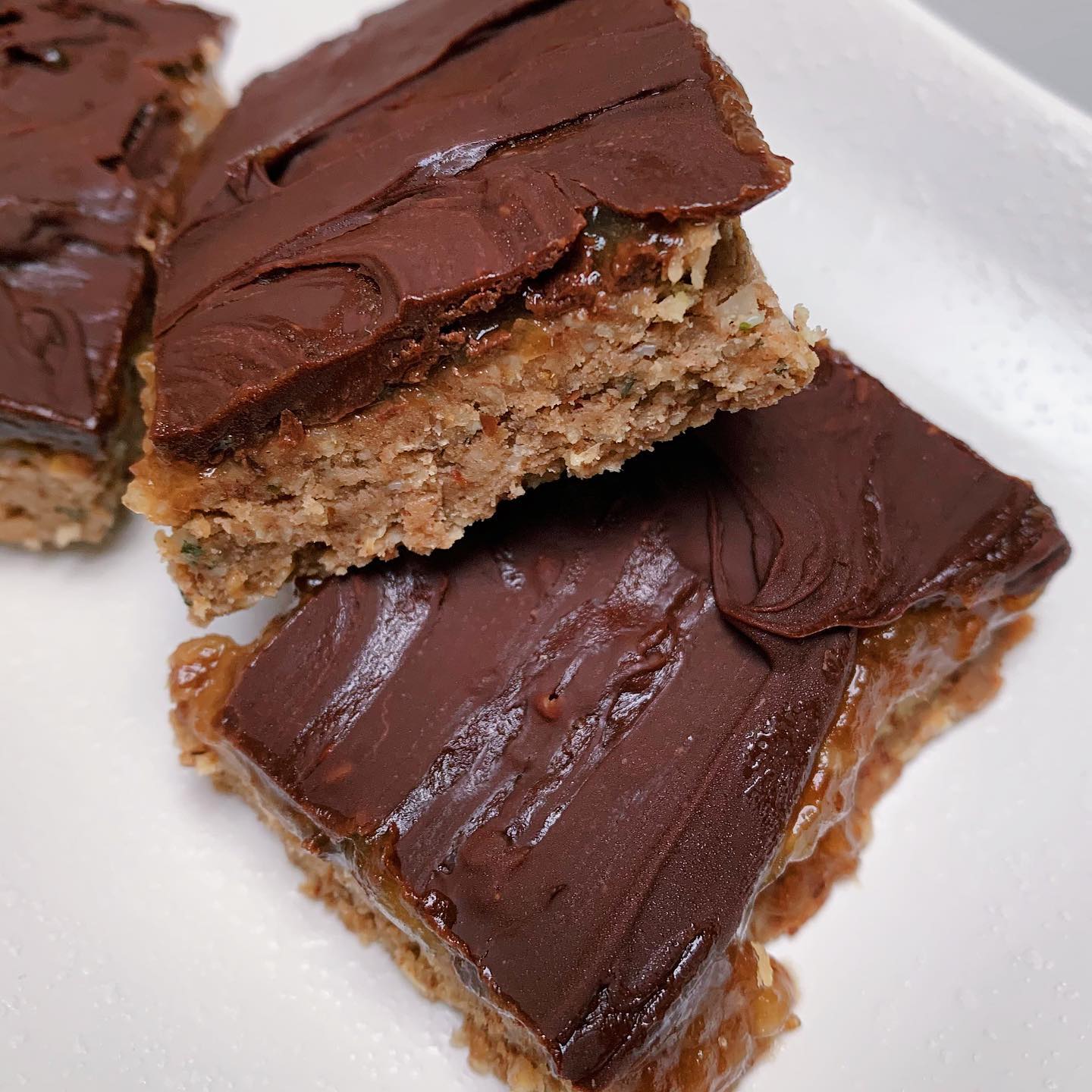 Millionaire Shortbread Protein Bars 🍫💚