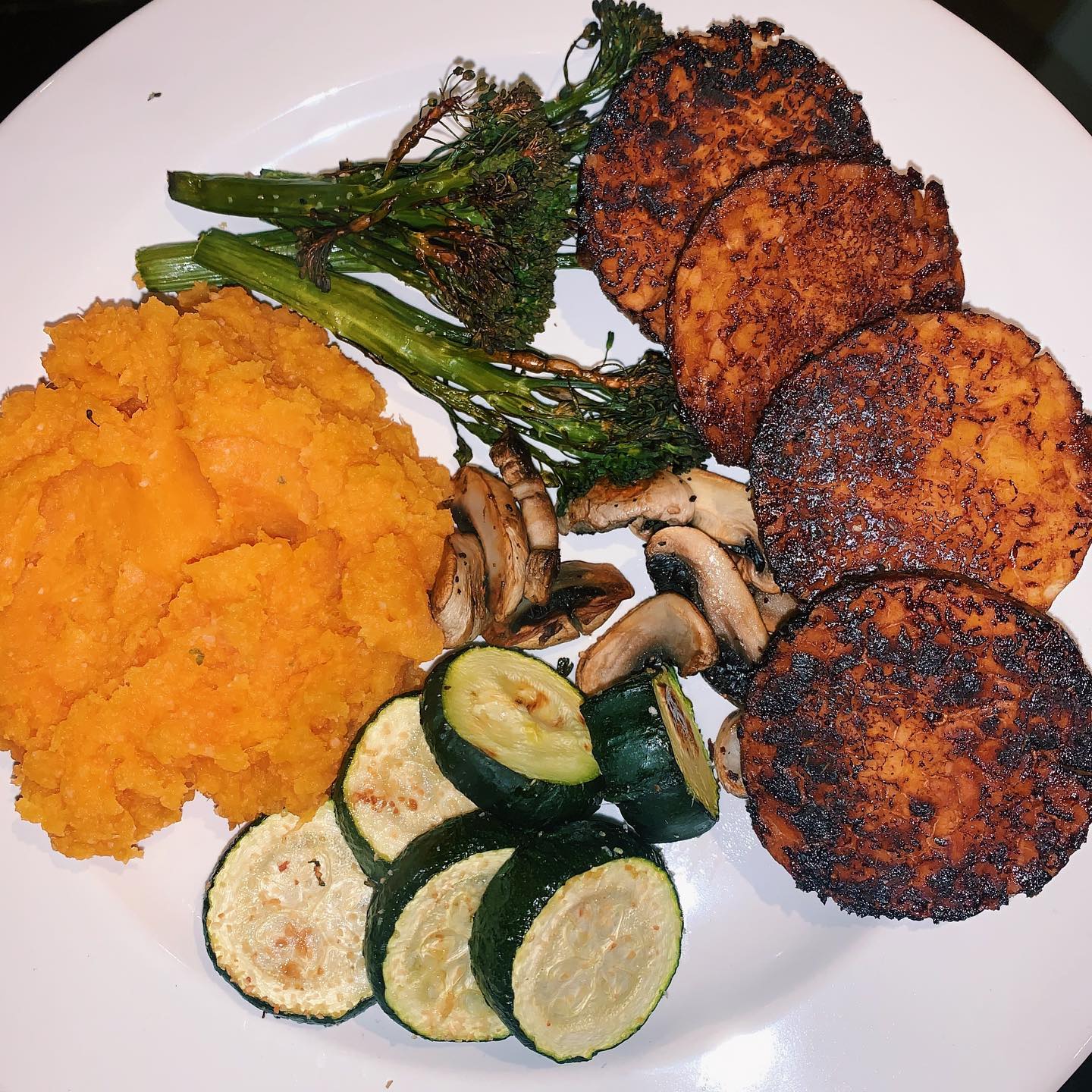 Bbq Tempeh with Roasted Vegetables and Sweet Potato Mash