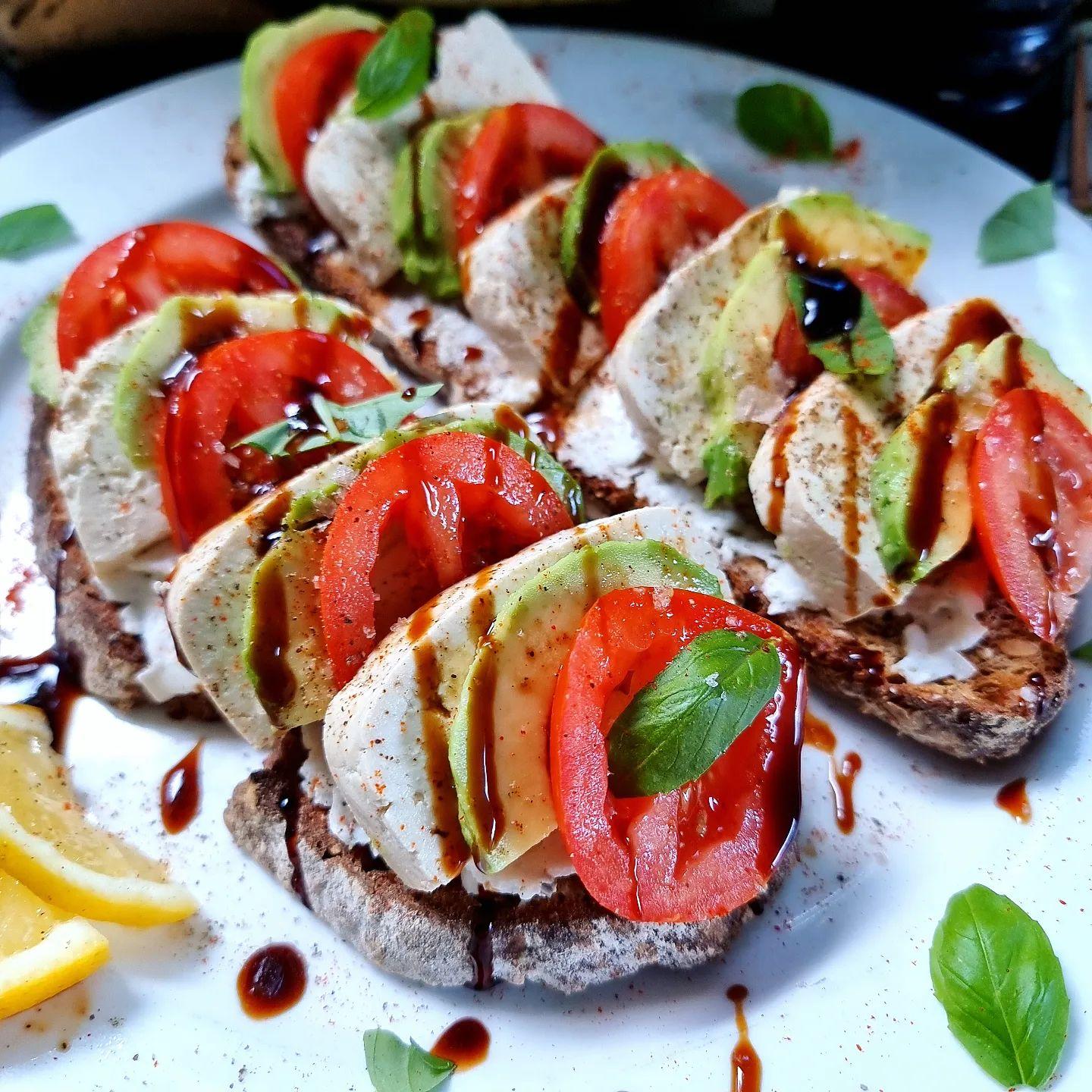 Cream Cheese Toast with Tofu, Tomato, and Avocado