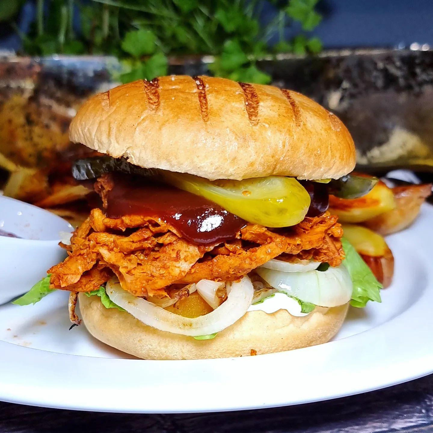 Vegan Pulled Bbq Burger