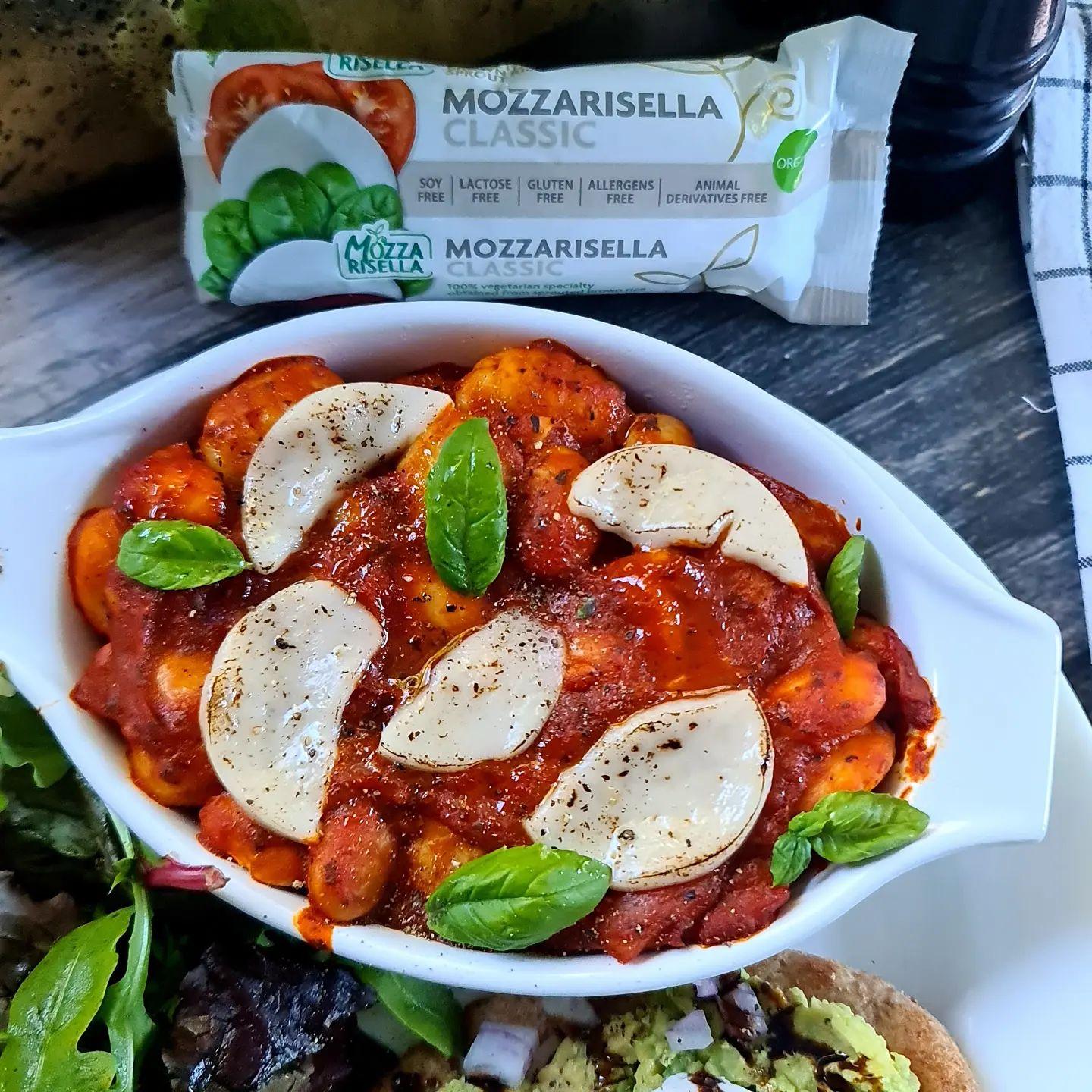 Spicy Butter Bean & Tomato Gnocchi Bake with Mozzarisella