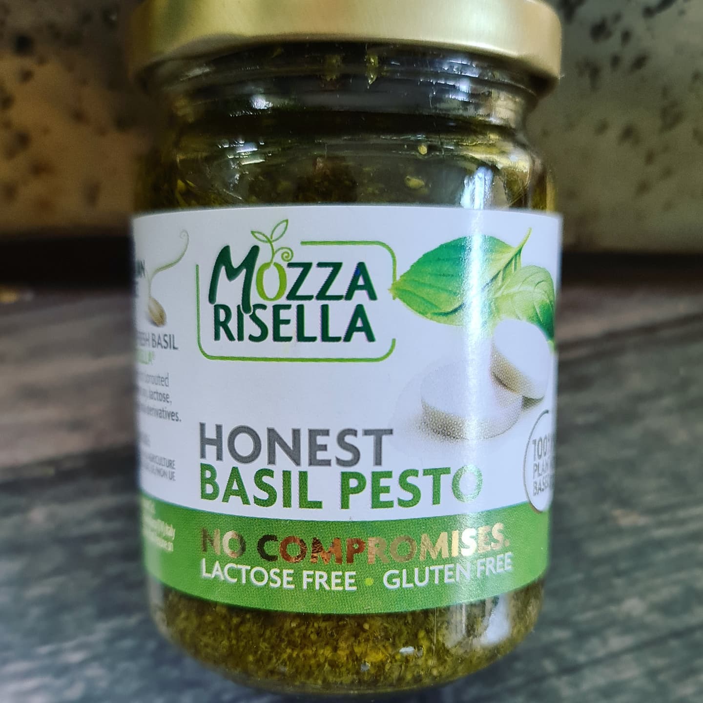 Mozzarisella 'Chicken' & Basil Pesto Pasta Salad