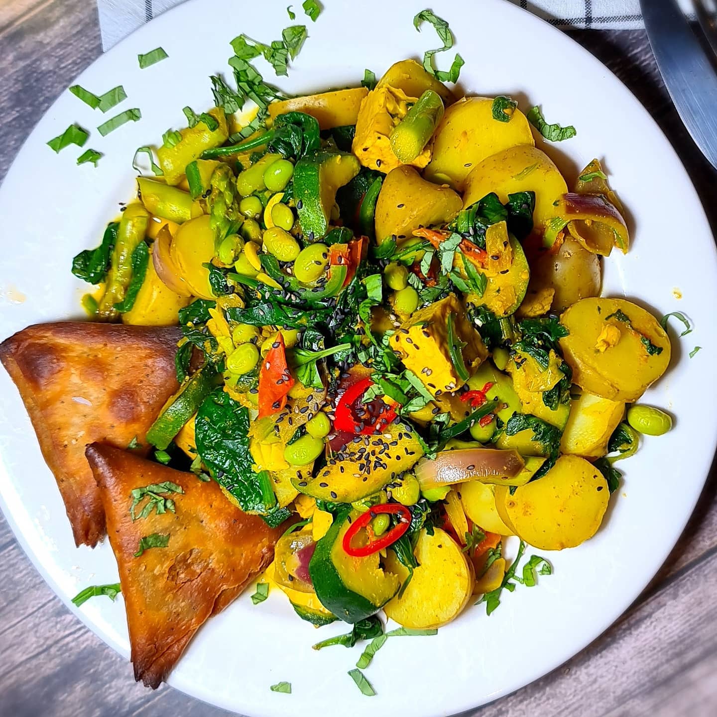 Green Vegetable Saag Aloo with Tempeh