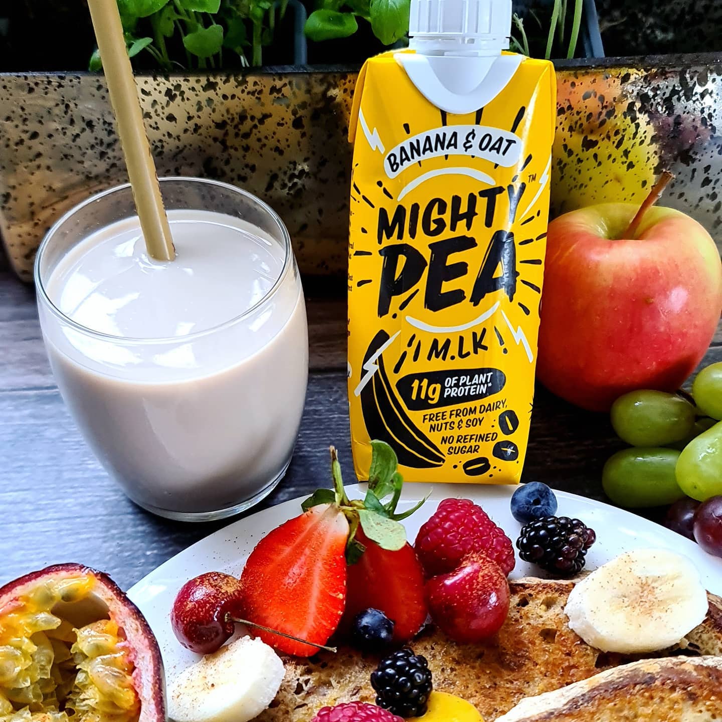 Vegan French Toast with Turmeric Ginger Moss Yoghurt