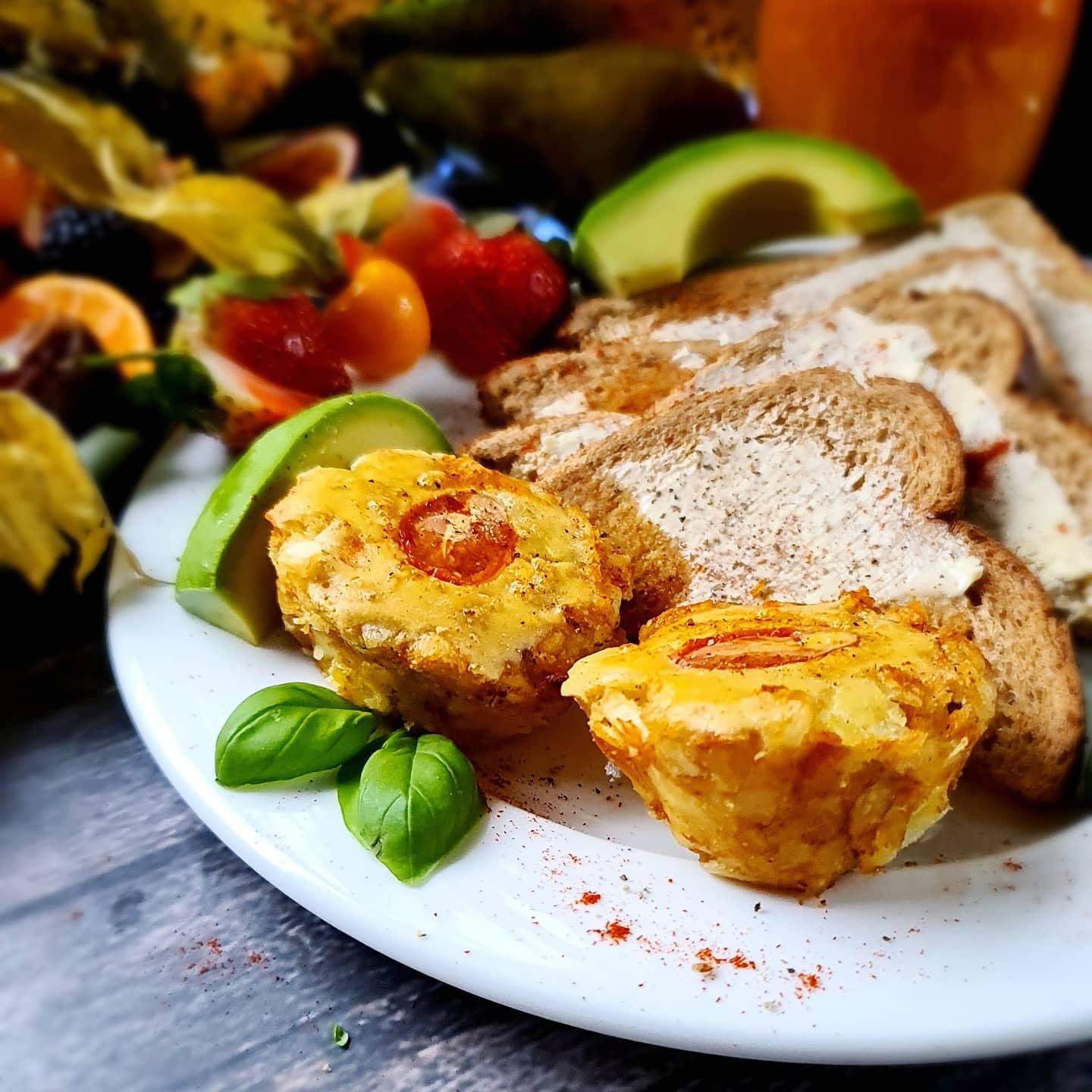 Mini Egg and Tomato Hash Brown Tarts