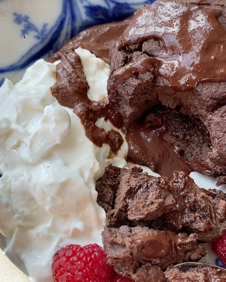 Vegan Protein Chocolate Pudding Cake