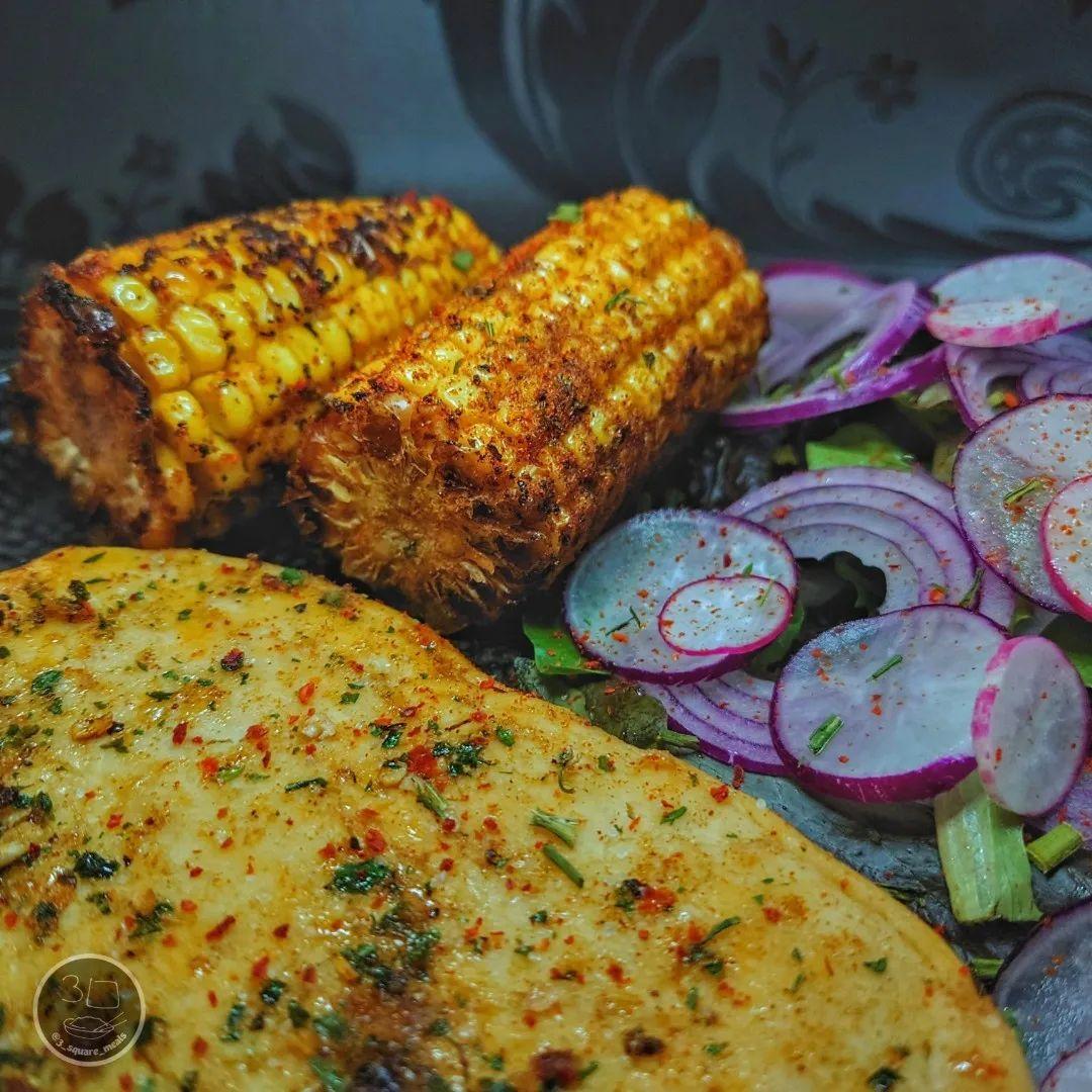 Roasted Corn with Plant-Based Chicken and Salad