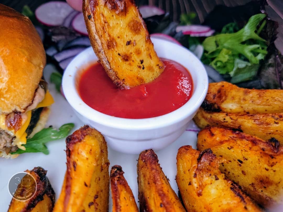 Quorn Quarter Pounder with Wedges and Caramelized Onions