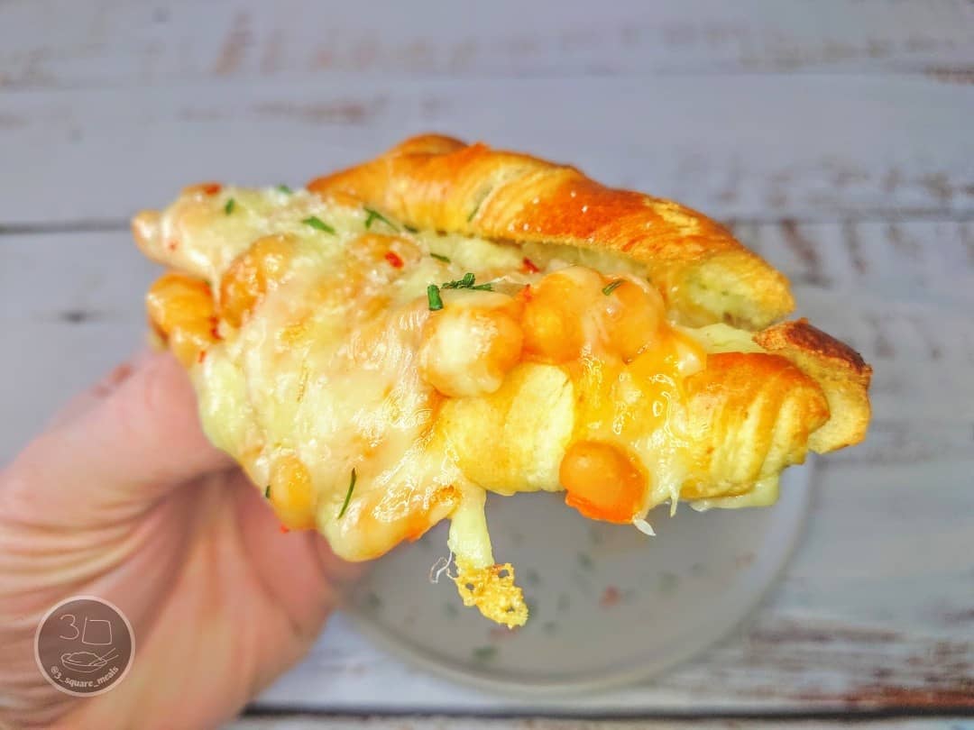 Cheesy Bean Croissant