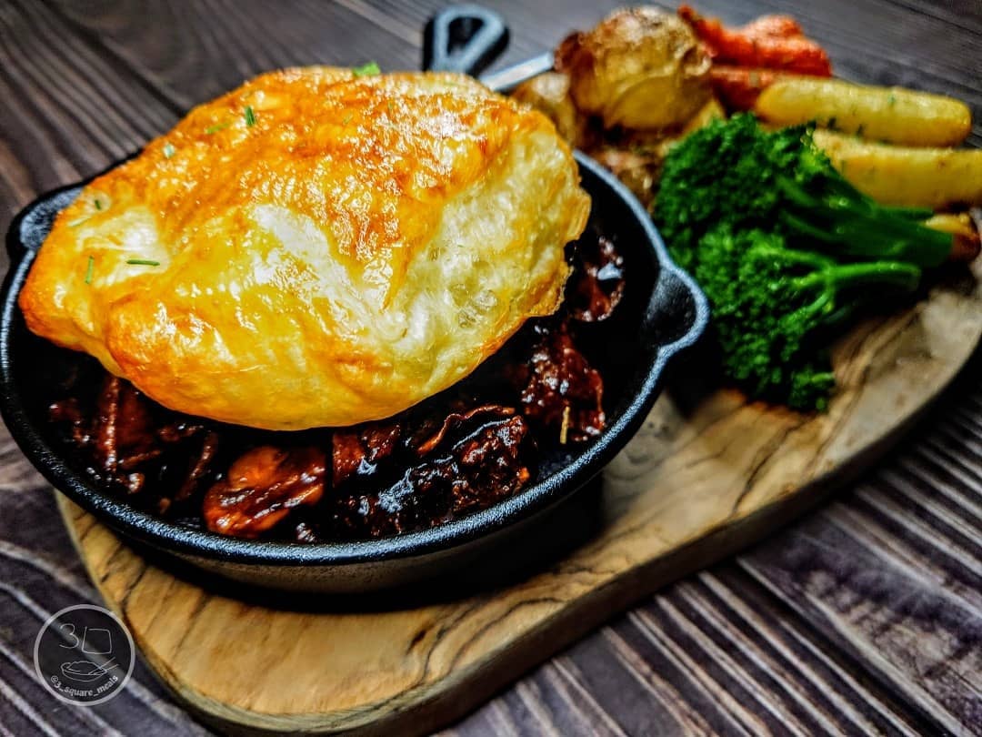 Vegetarian Steak and Ale Pie