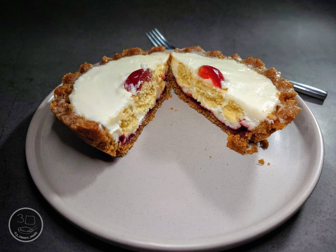 Cherry Bakewell Cheesecake