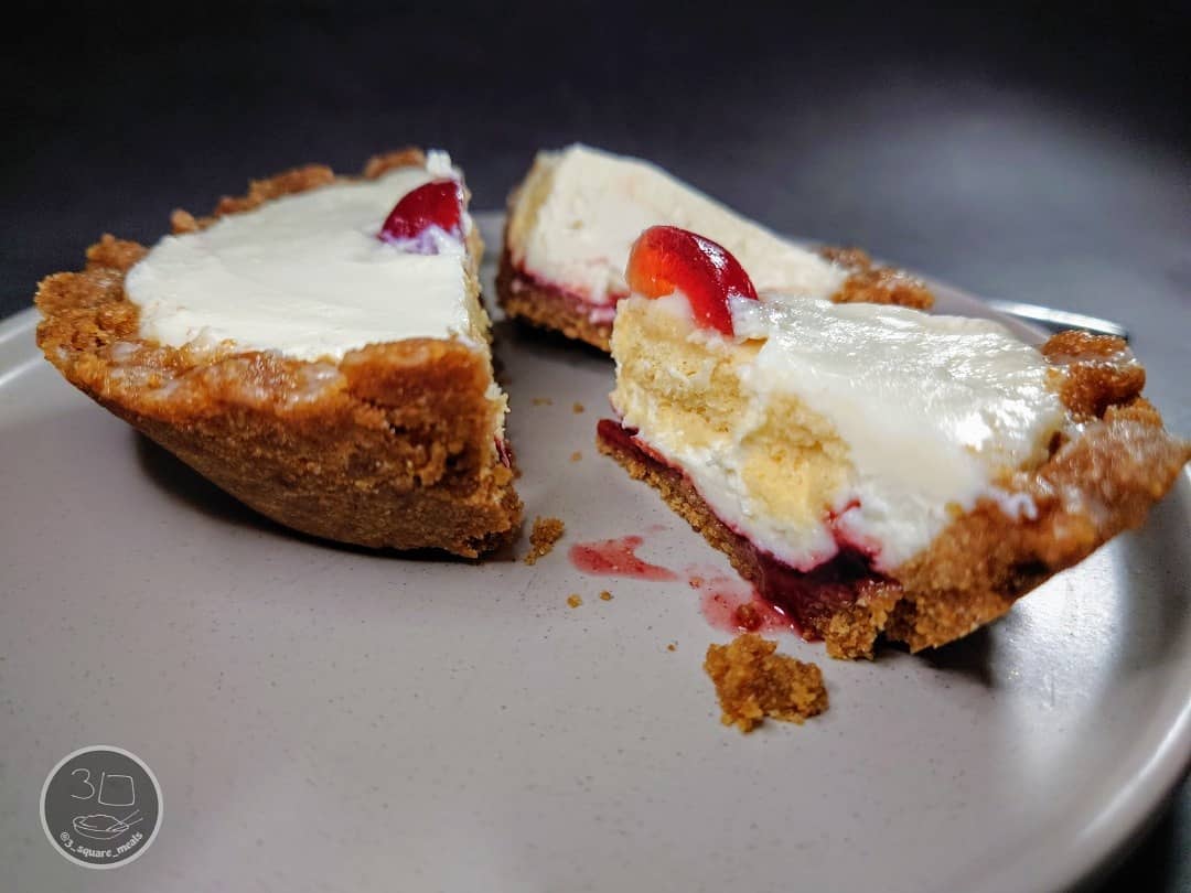 Cherry Bakewell Cheesecake