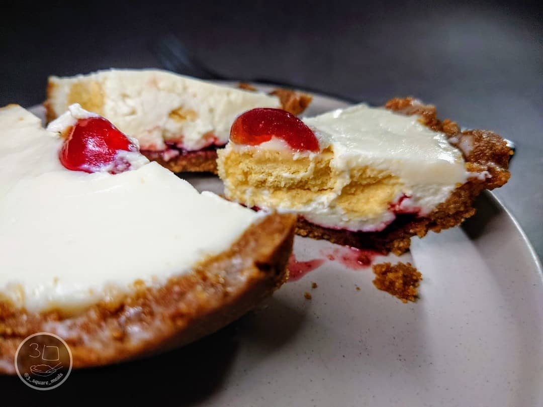 Cherry Bakewell Cheesecake