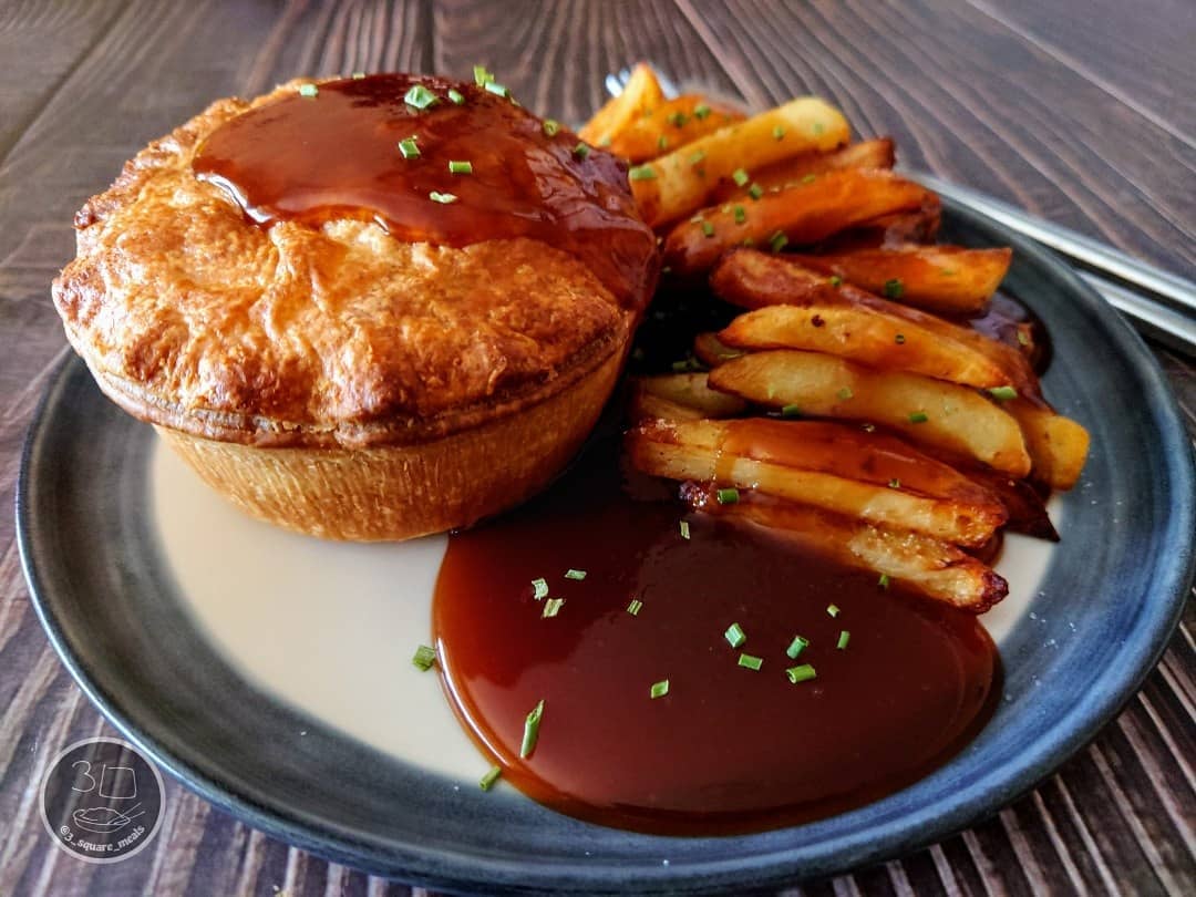 Vegan Mince Pie and Chips