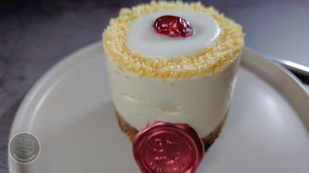 Cherry Bakewell Cheesecake Breakfast