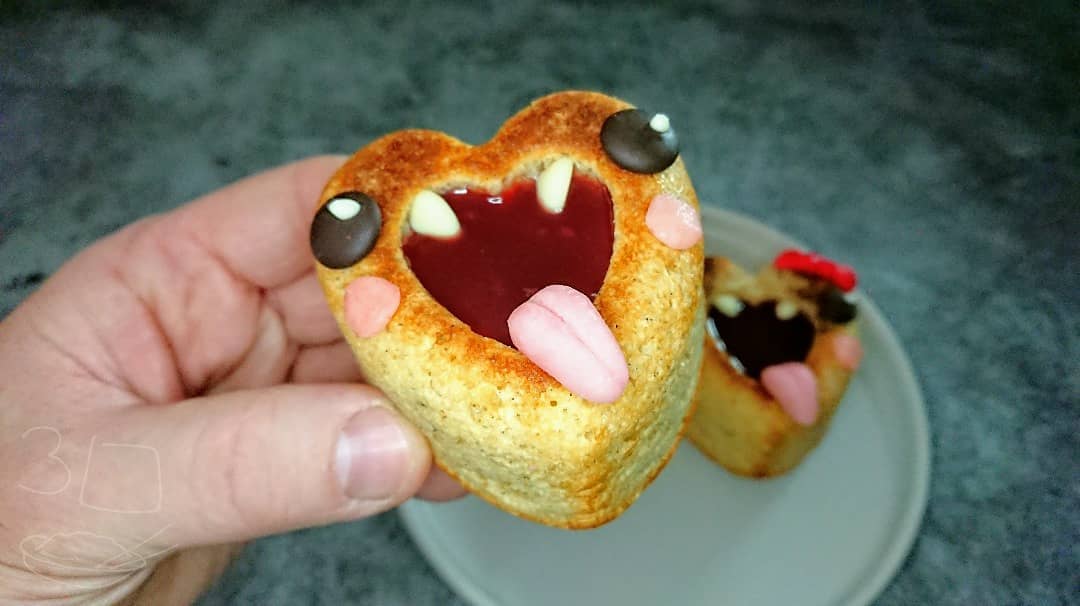 Kawaii Vampire Cakes