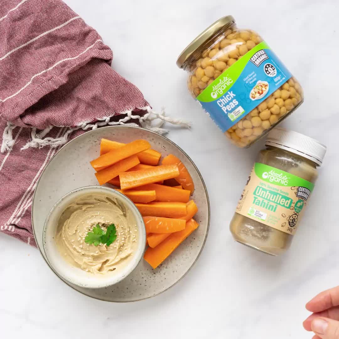 Easy Creamy Organic Hummus