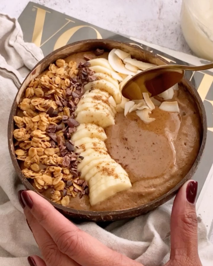 Pumpkin Spice Latte Smoothie Bowl