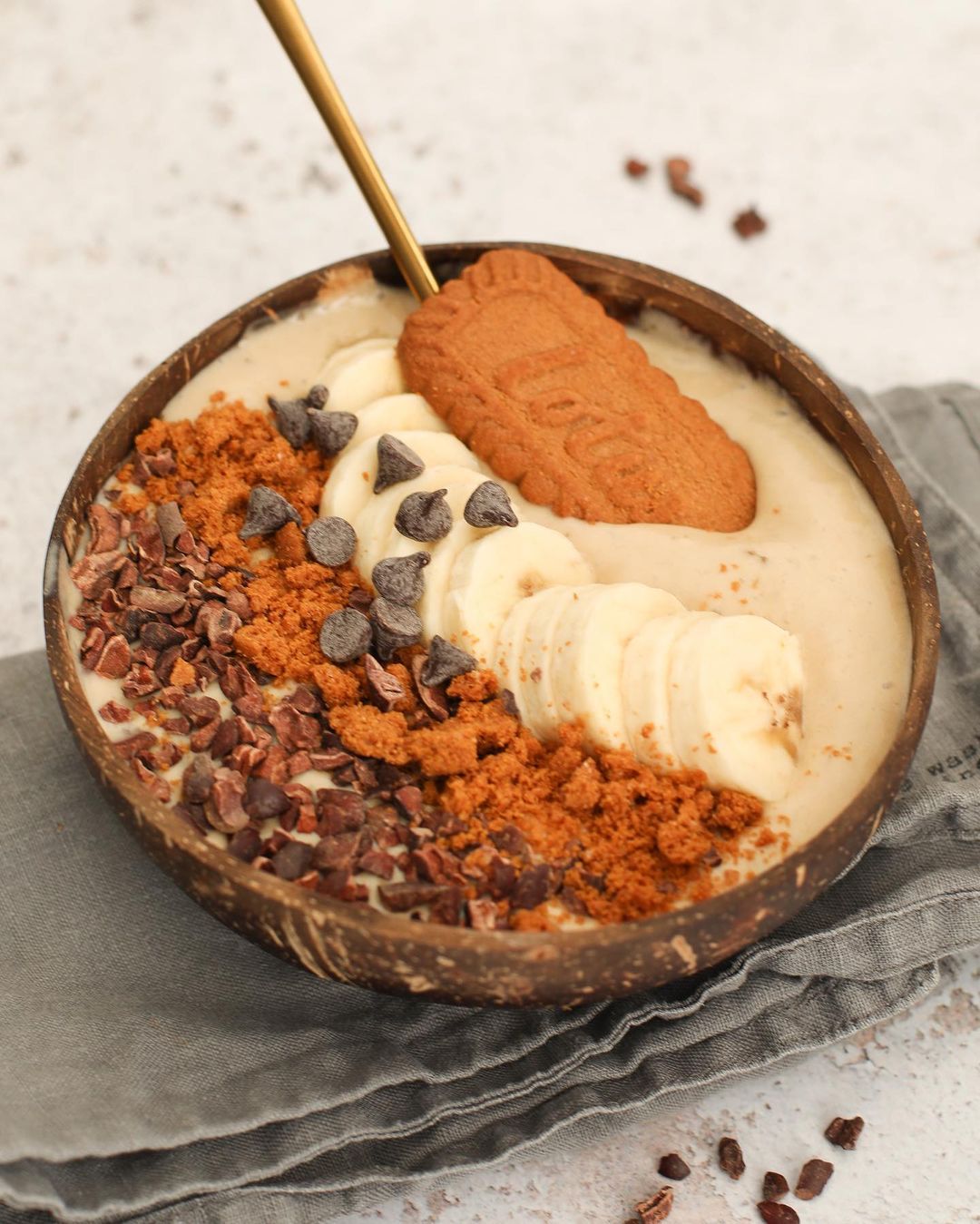 Biscoff Nicecream Smoothie Bowl