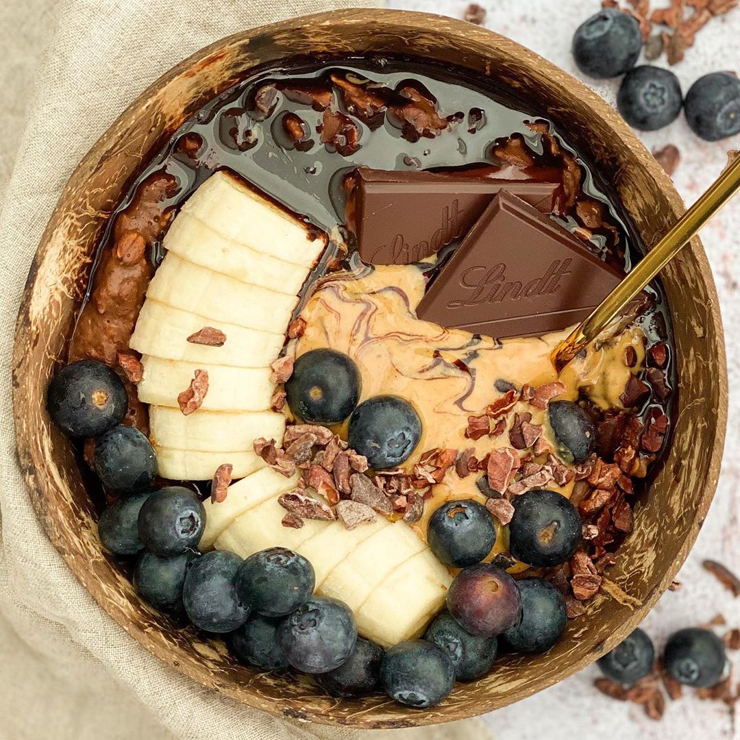 Chocolate Blueberry Oats