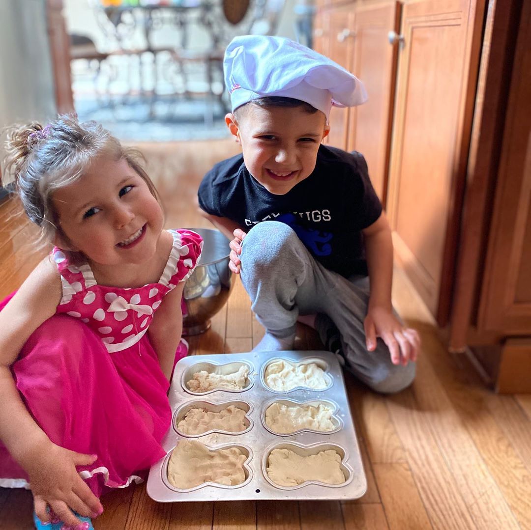 Easter Bunny Baking Pan