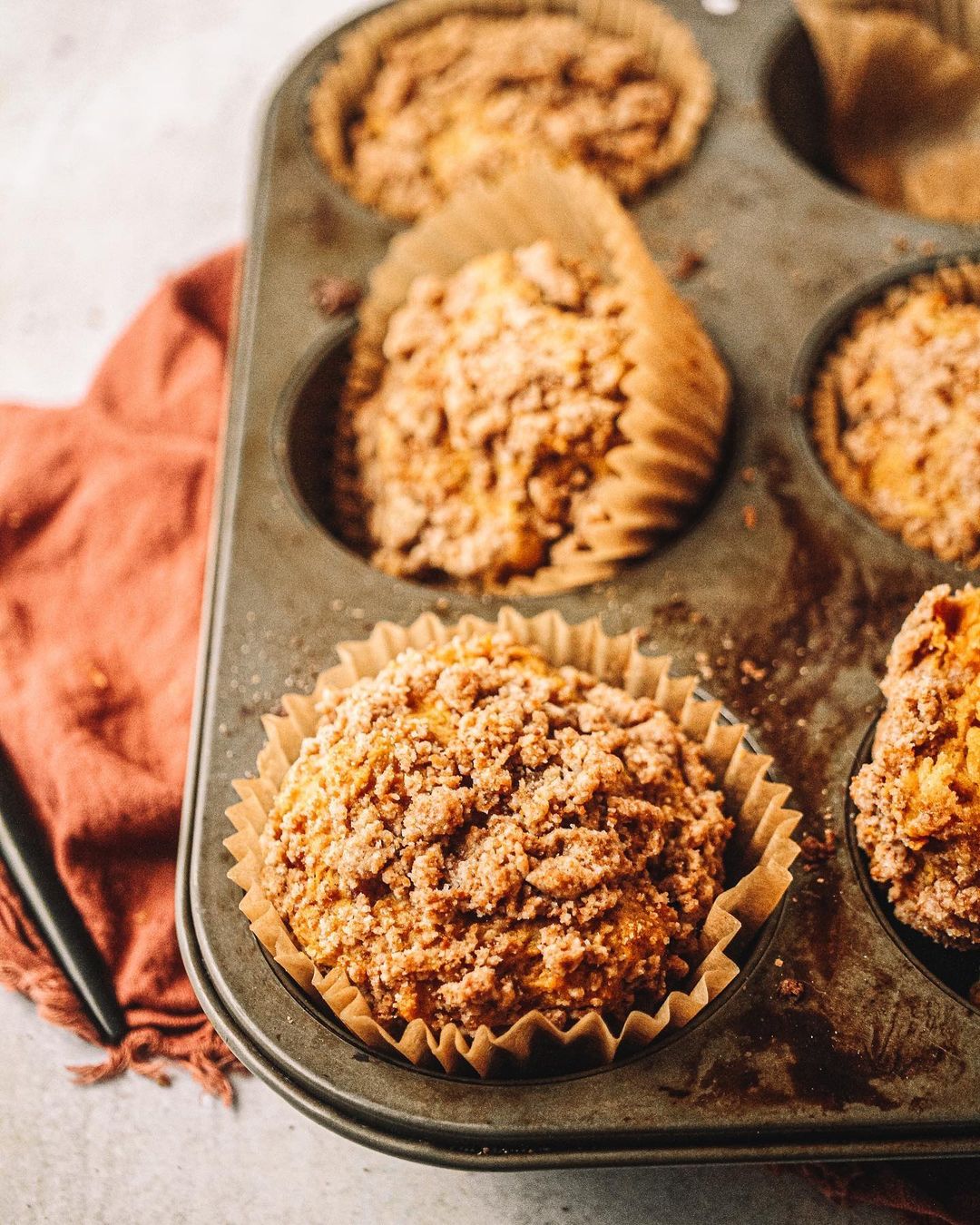 Streusel Topped Pumpkin Carrot Cake Muffins