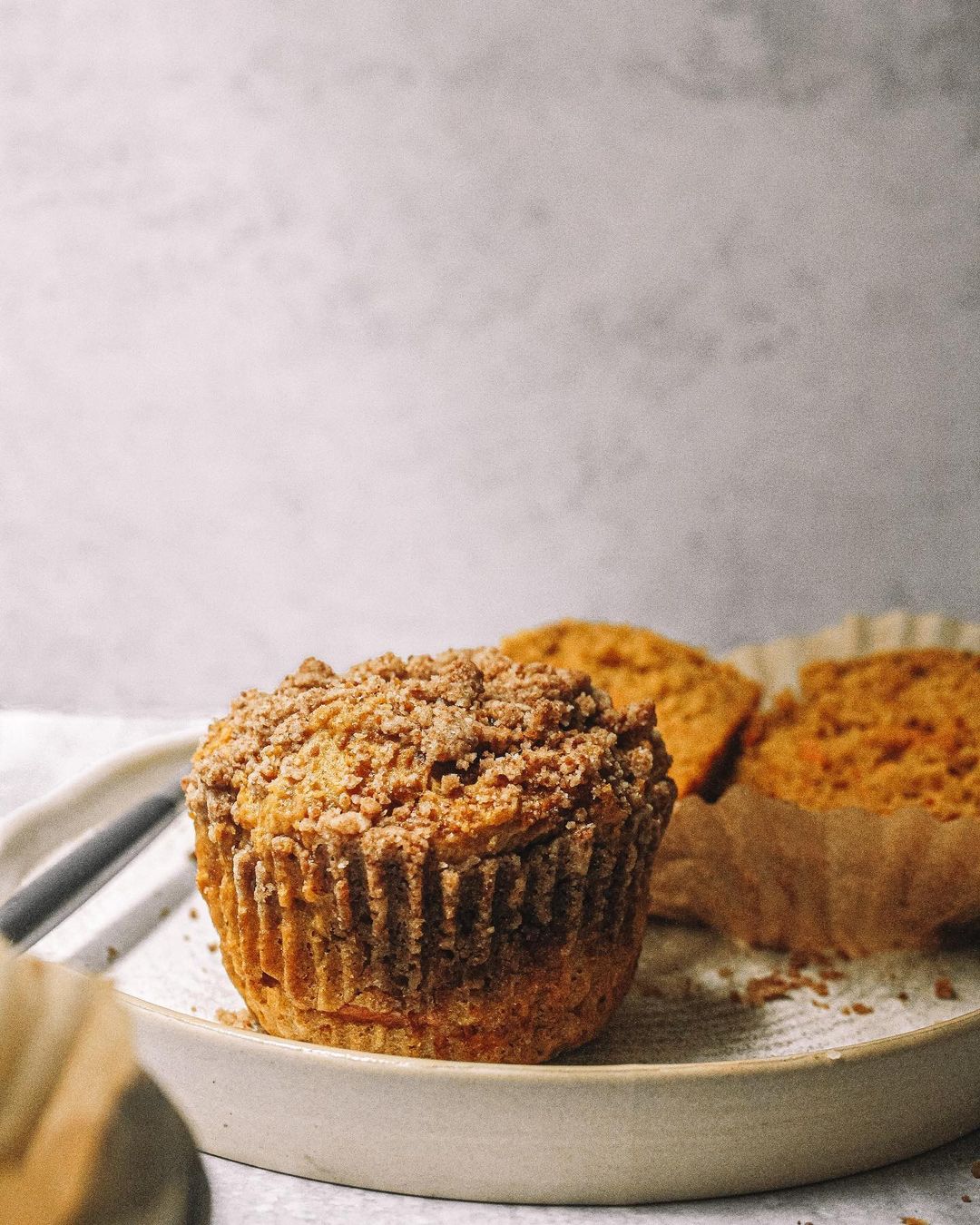 Streusel Topped Pumpkin Carrot Cake Muffins