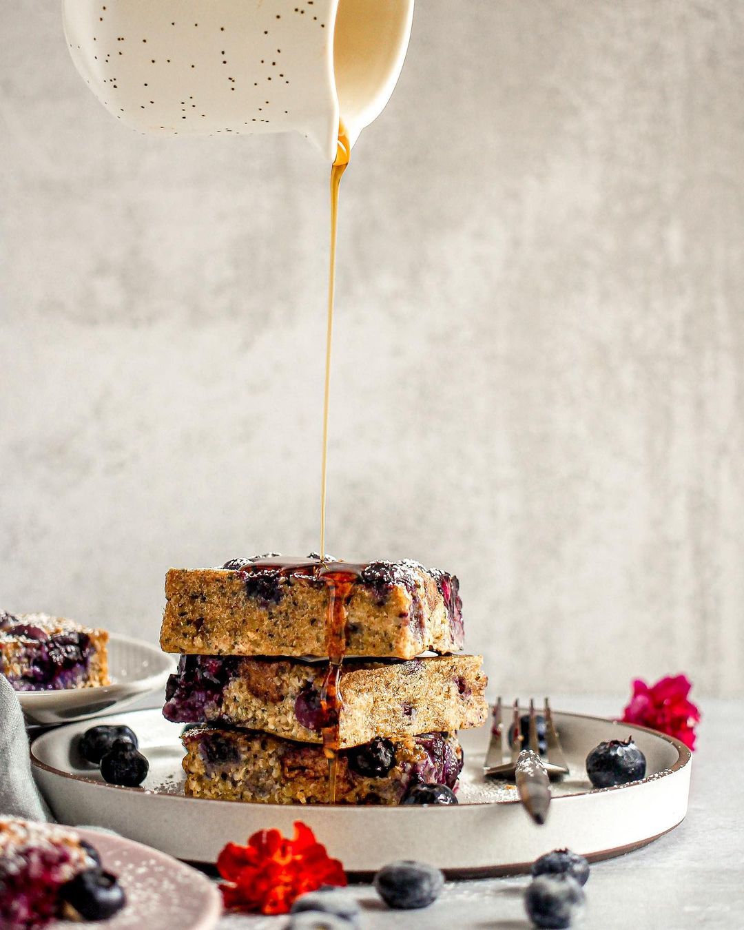 Blueberry and Cashew Butter Hemp Seed Breakfast Bars