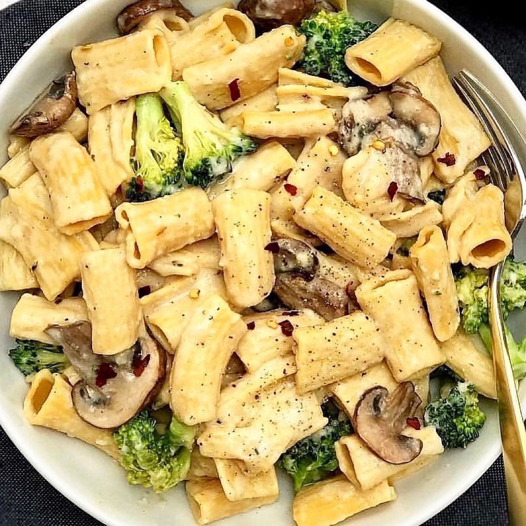 Vegan Mushroom Broccoli Rigatoni