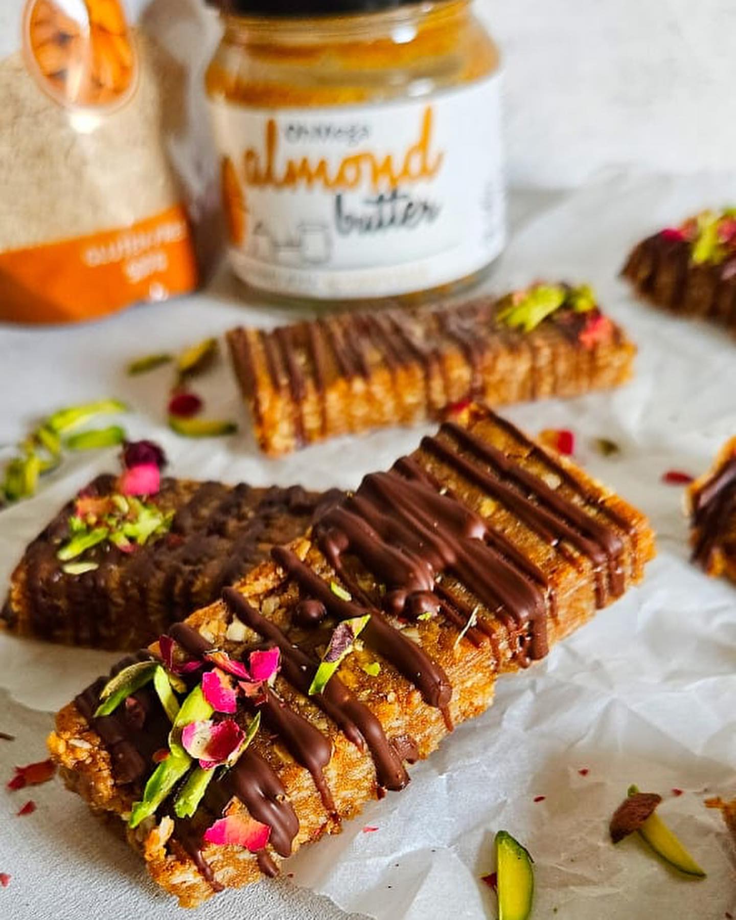 Quick 4-Ingredient Energy Bars