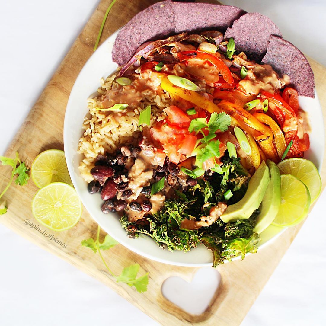 Fajita Bowls with Crispy Kale