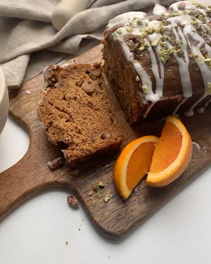 Vegan Spiced Apple Loaf Cake