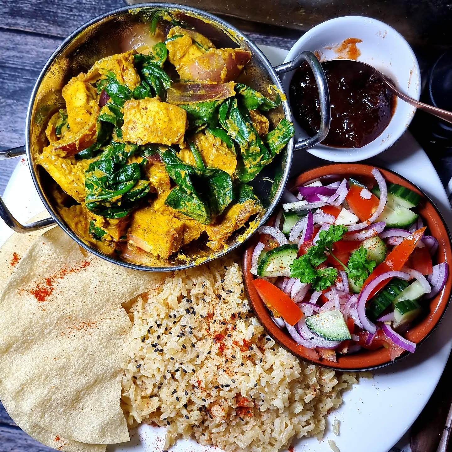 Tofu Spinach Korma with Accompaniments