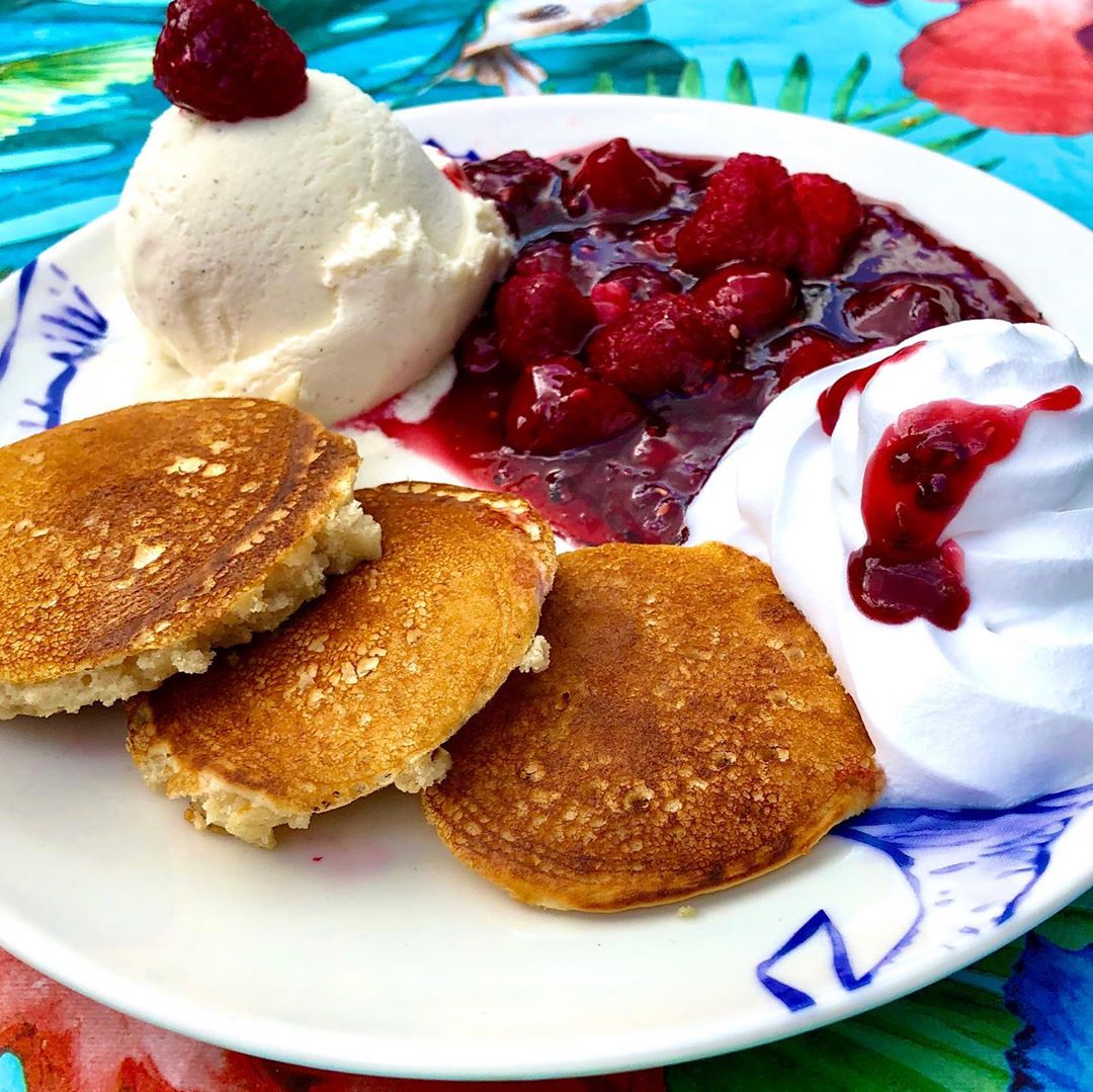 Raspberry Vanilla Vegan Pancakes