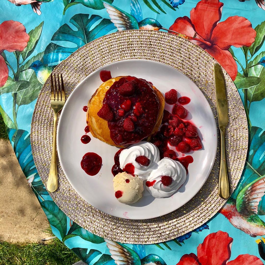Raspberry Vanilla Vegan Pancakes