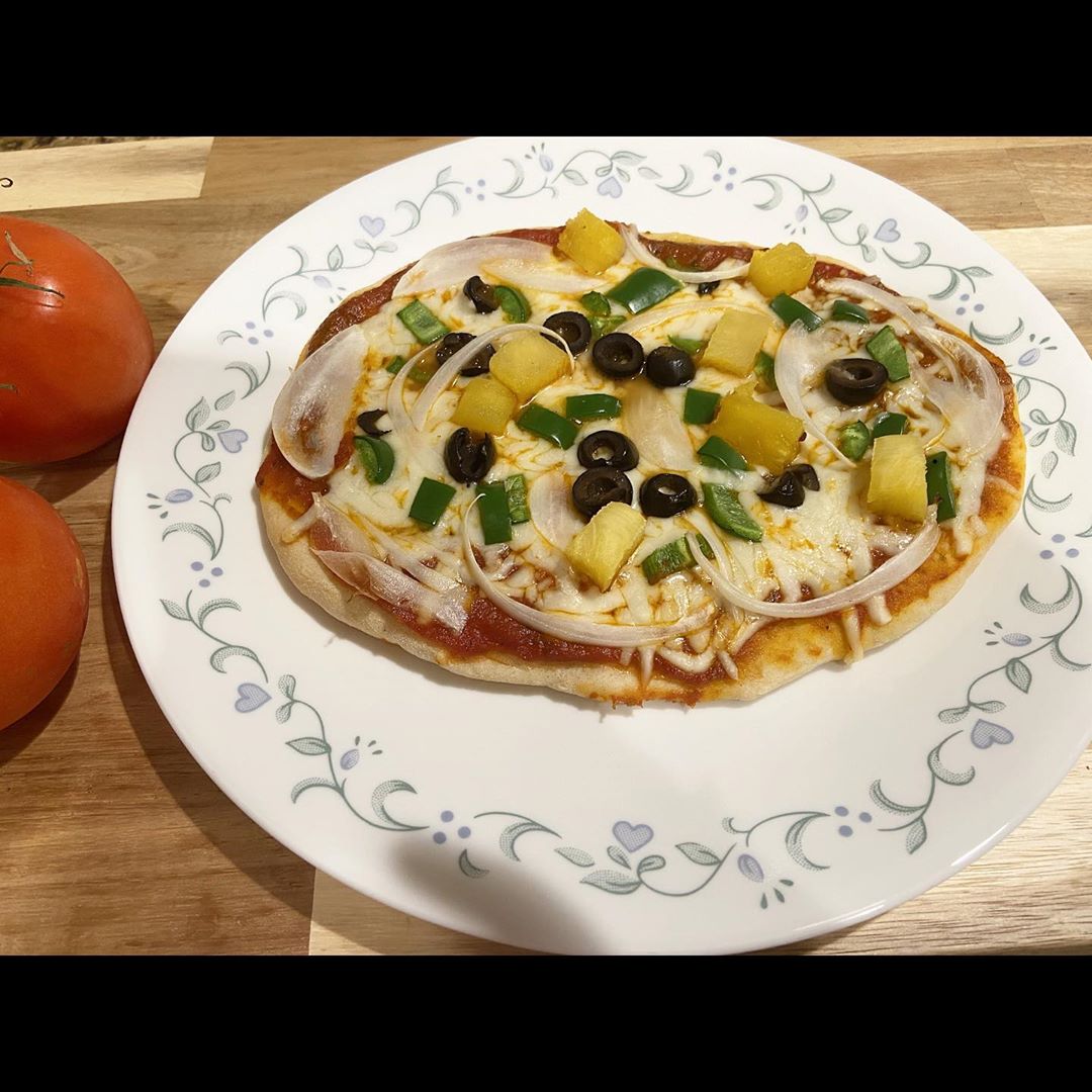 Homemade Olive Pineapple Jalapeno Pizza without Yeast
