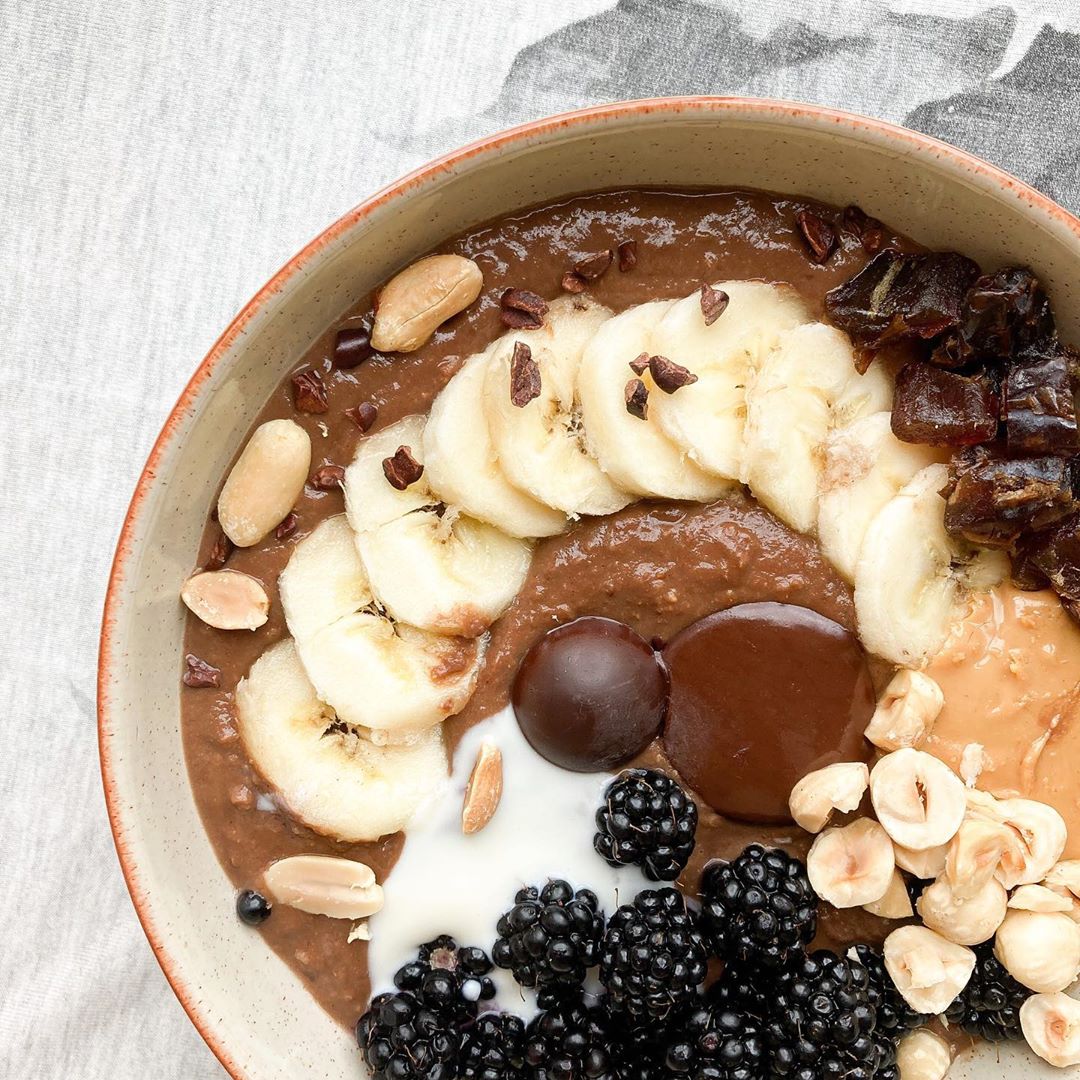 Dark Chocolate Avocado Ginger Oats