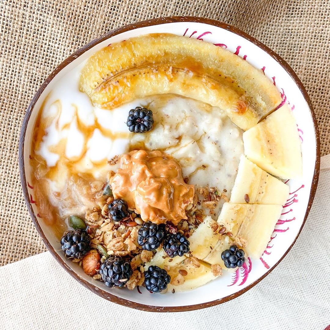 Creamy Cashew Chia Oats