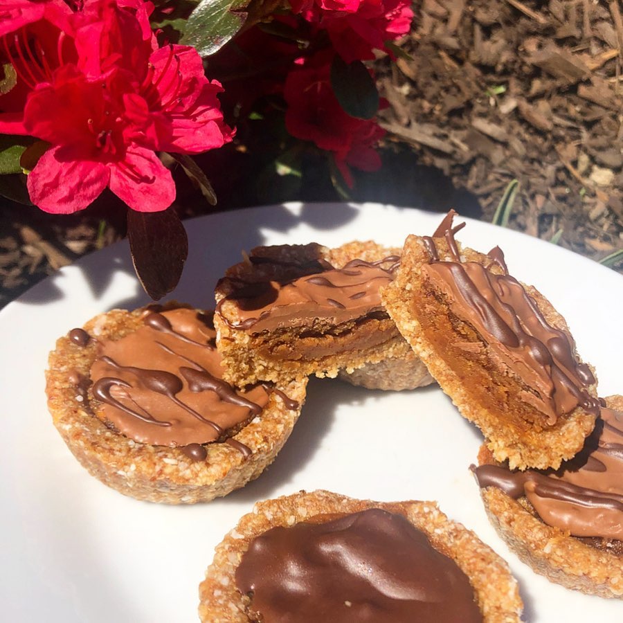 Caramel ‘N’ Cookie Easter Egg-Cups