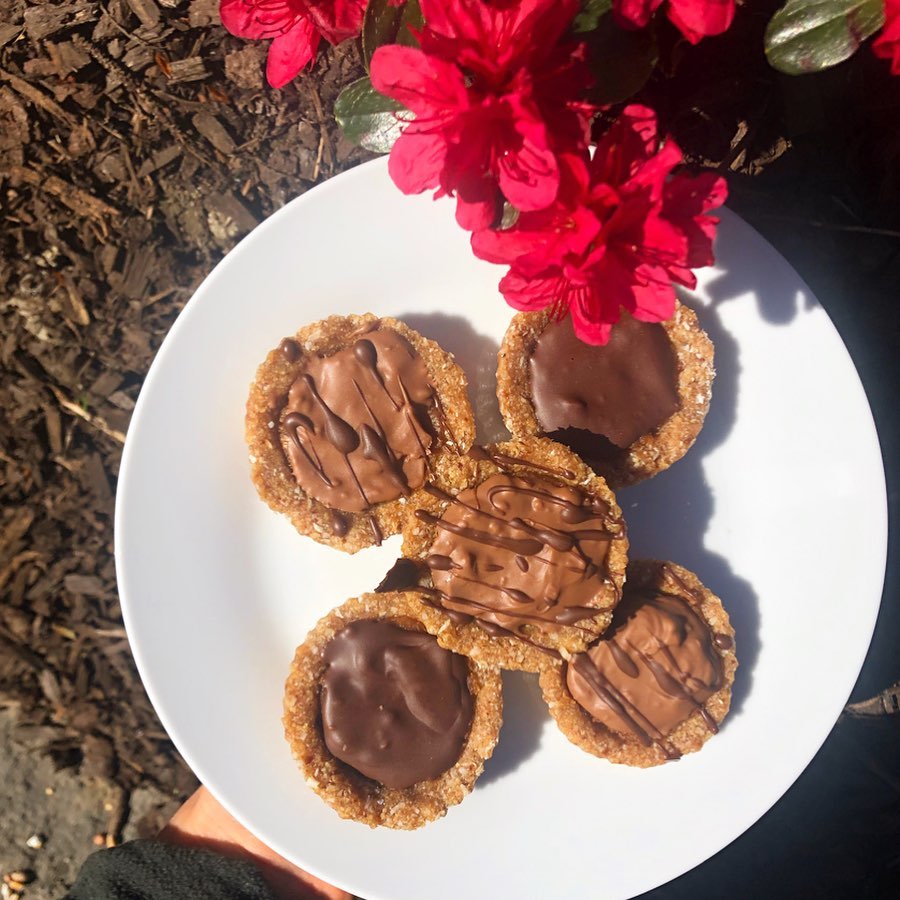 Caramel ‘N’ Cookie Easter Egg-Cups