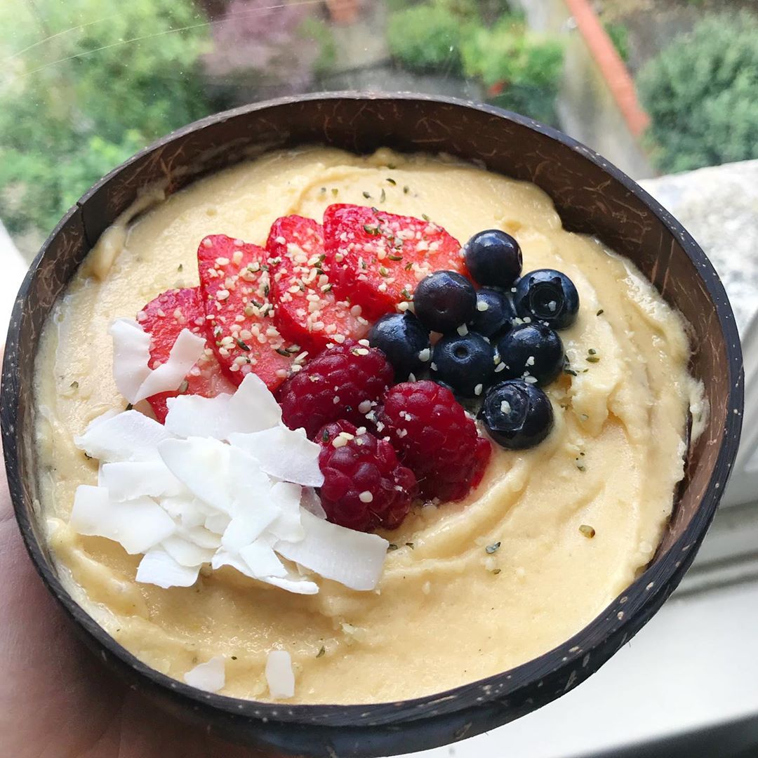 Tropical Smoothie Bowl with Coconut