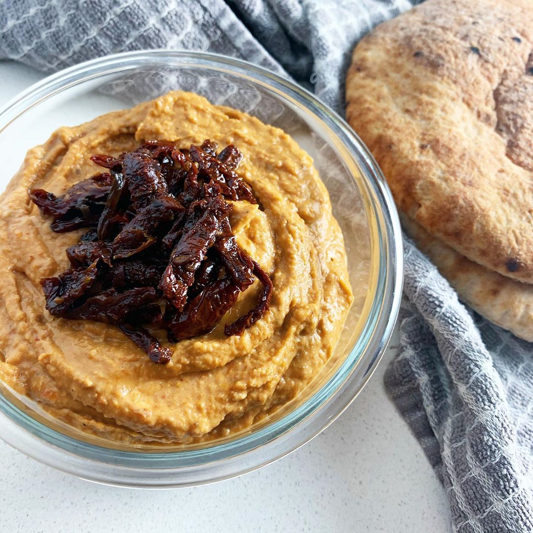 Sun Dried Tomato & White Bean Spread