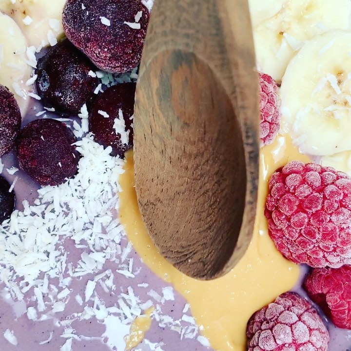 Birthday Cake Smoothie Bowl