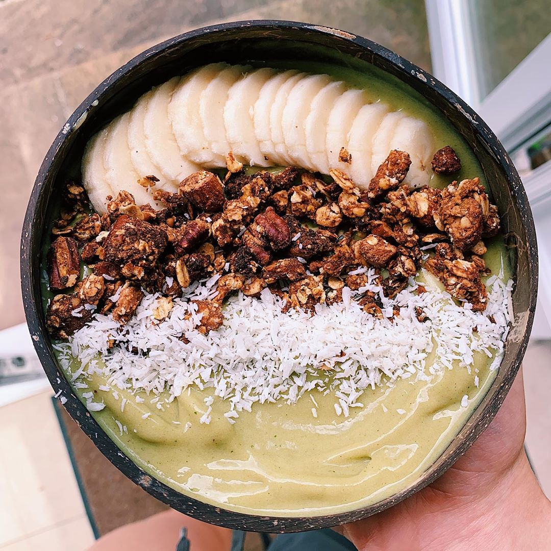 Mango & Banana Smoothie Bowl