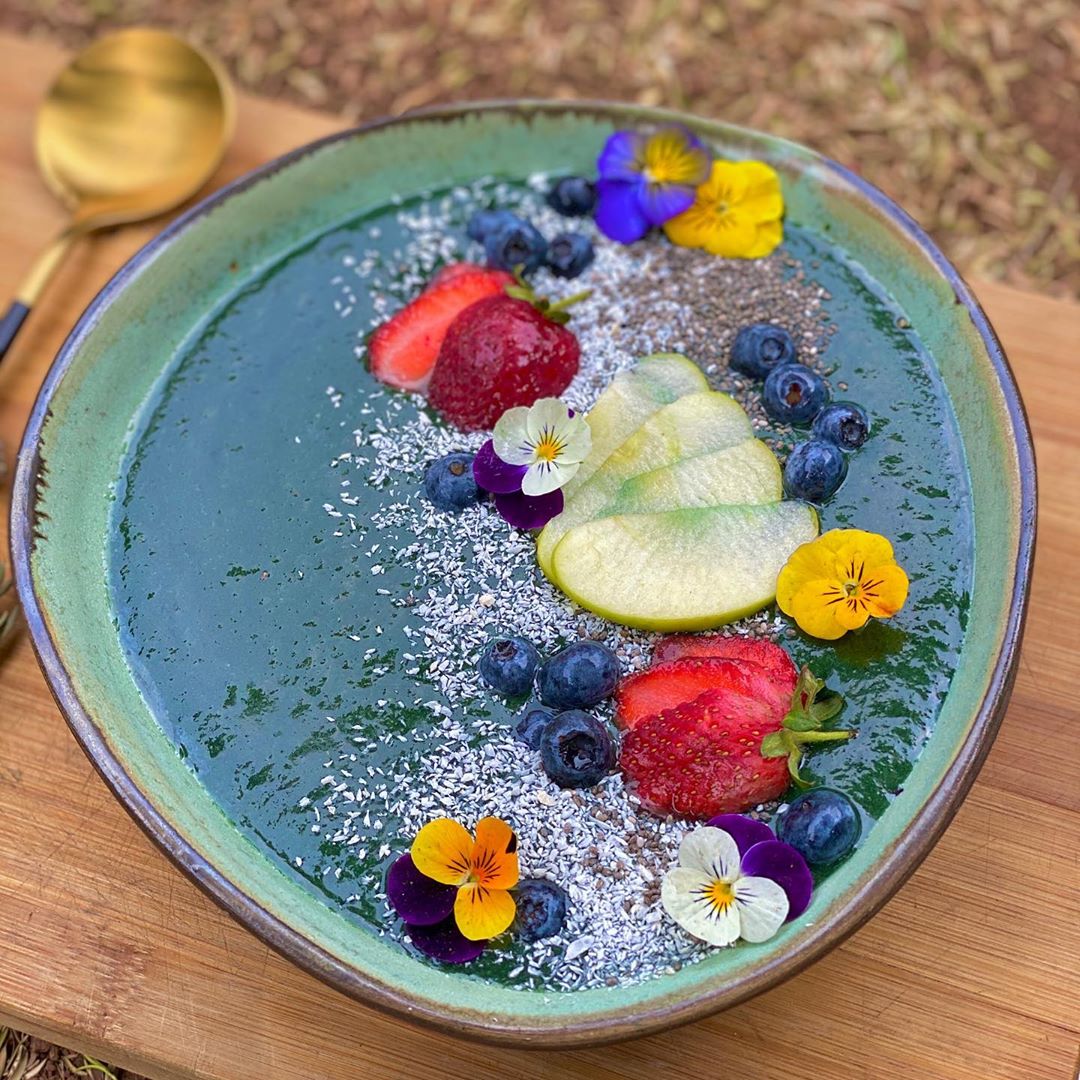 Spirulina Smoothie Bowl