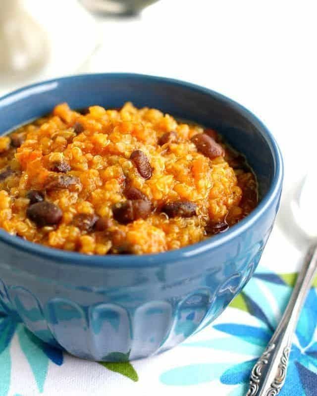 Vegan Quinoa Chili with Butternut Squash & Black Beans⁣