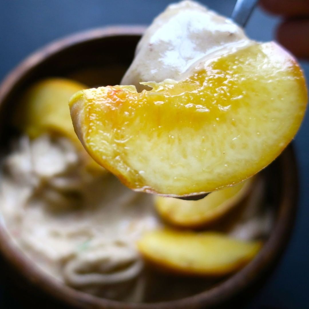 Peachy Banana Ice Cream Recipe⁣