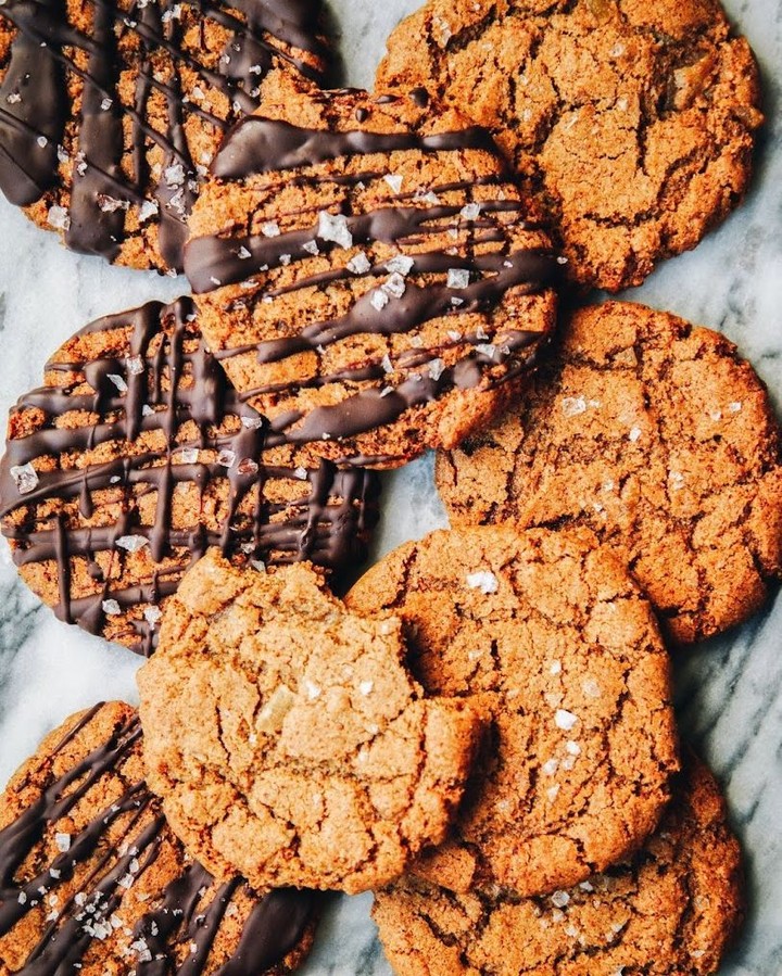 Chewy Double Ginger Cookies⁣⁣